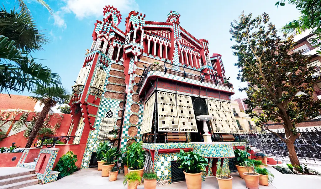 Casa Vicens in Detail Antoni Gaudi